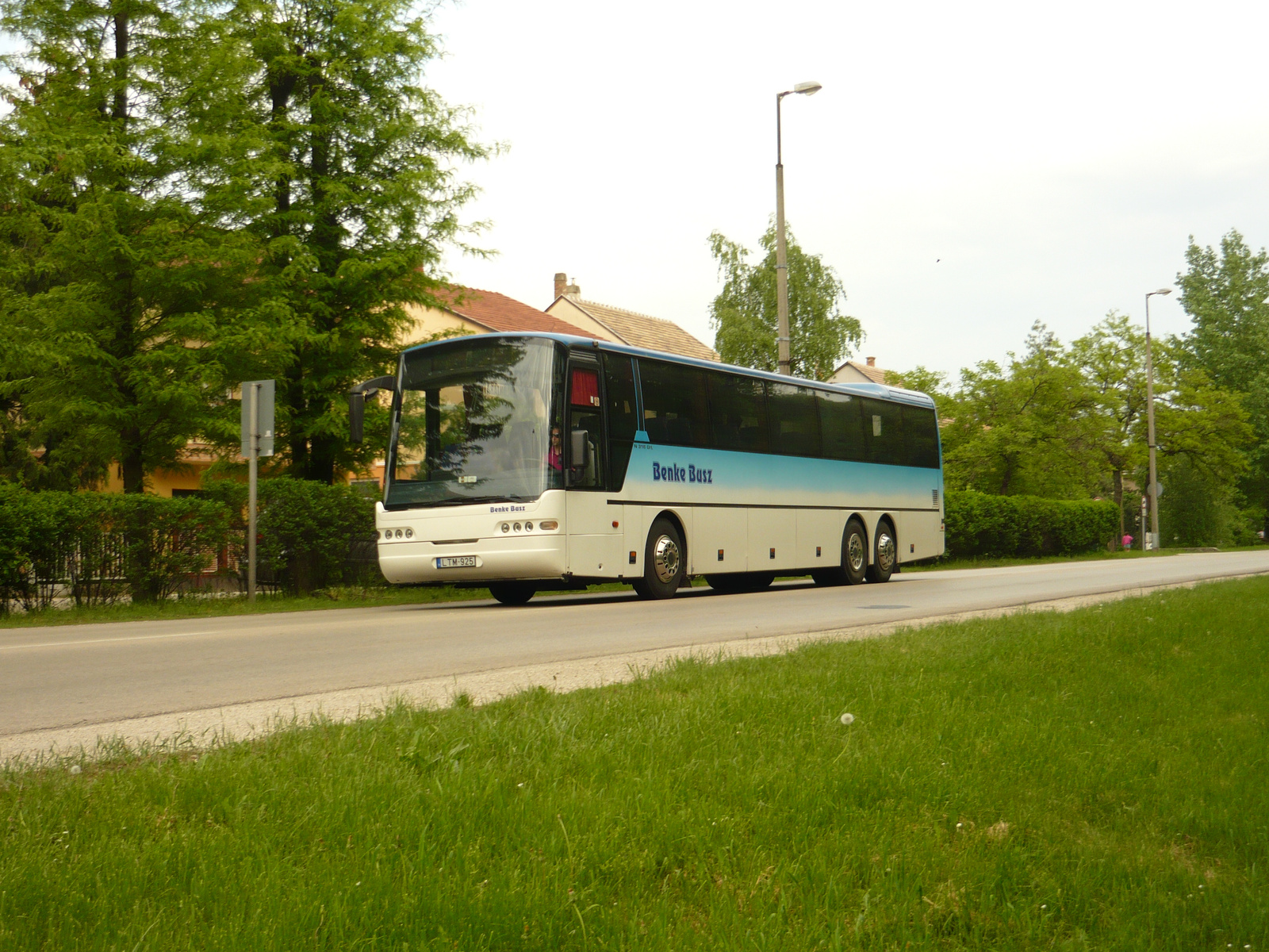 Neoplan N316 ÜL (LTM-925)