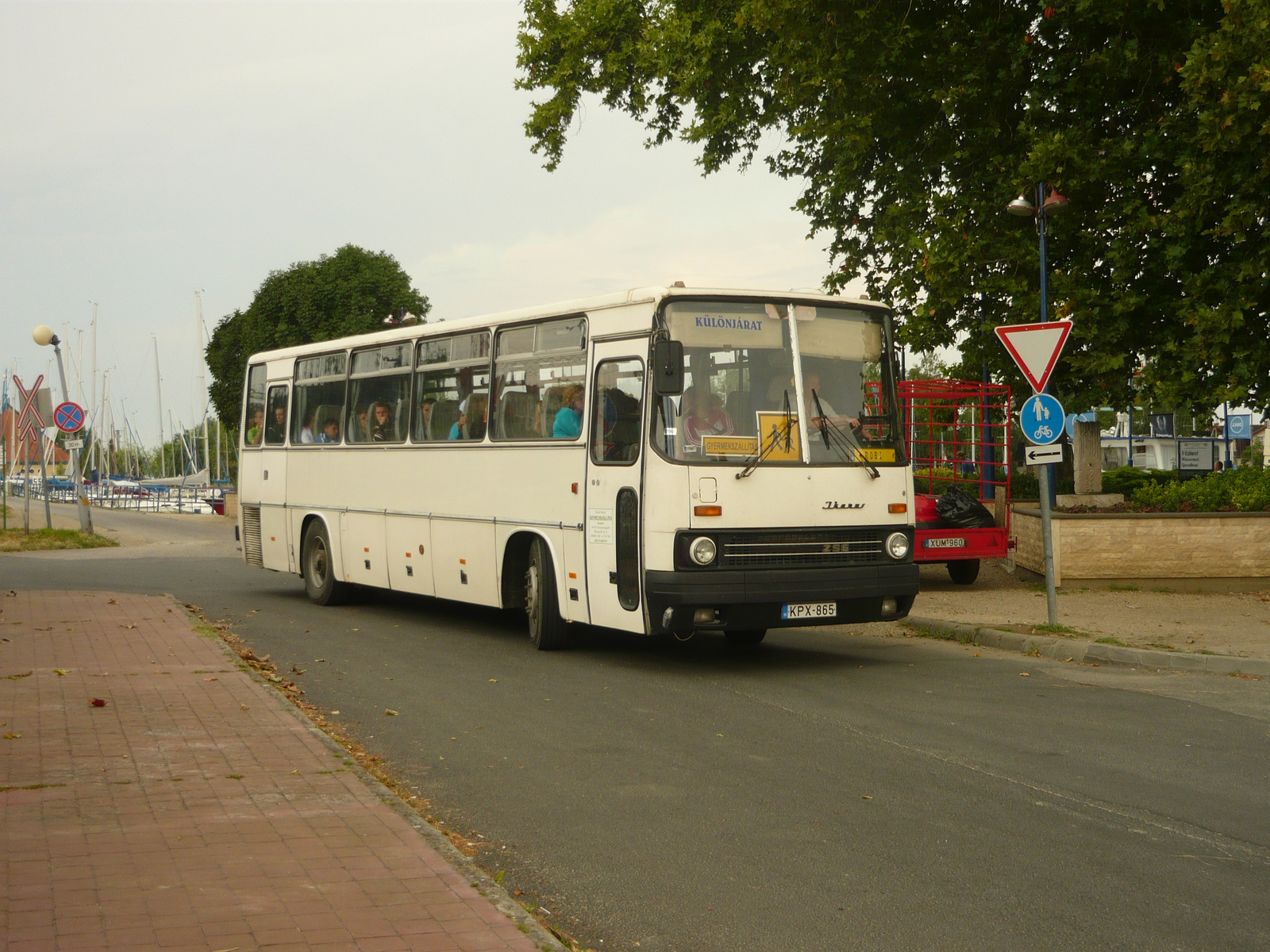 Ikarus 256.50E (KPX-865)