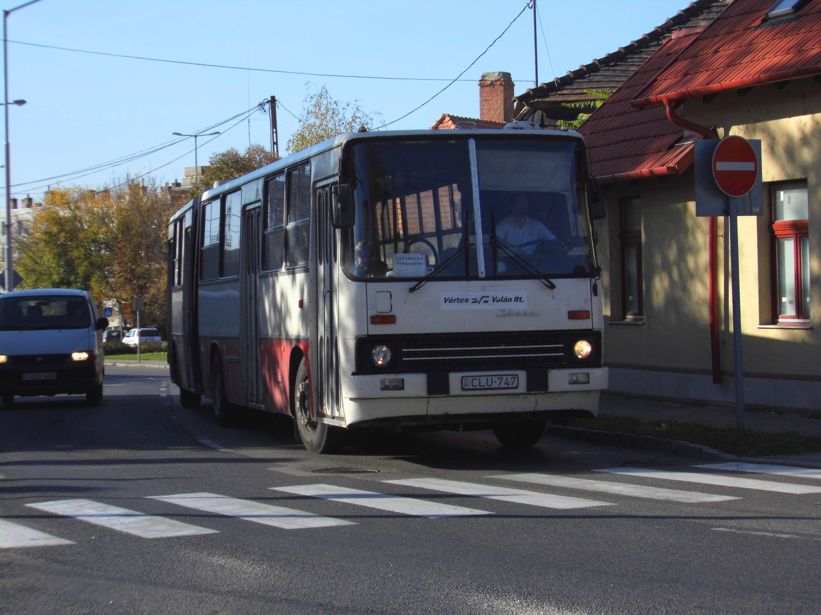 Ikarus 280.02 (CLU-747)