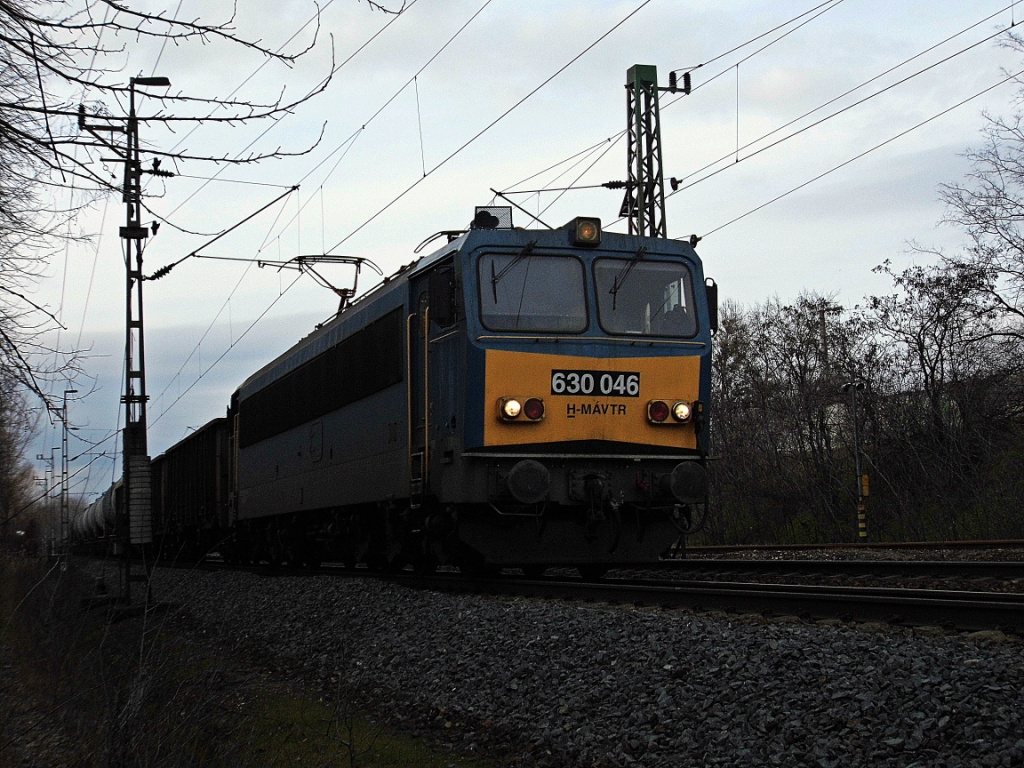 630 046