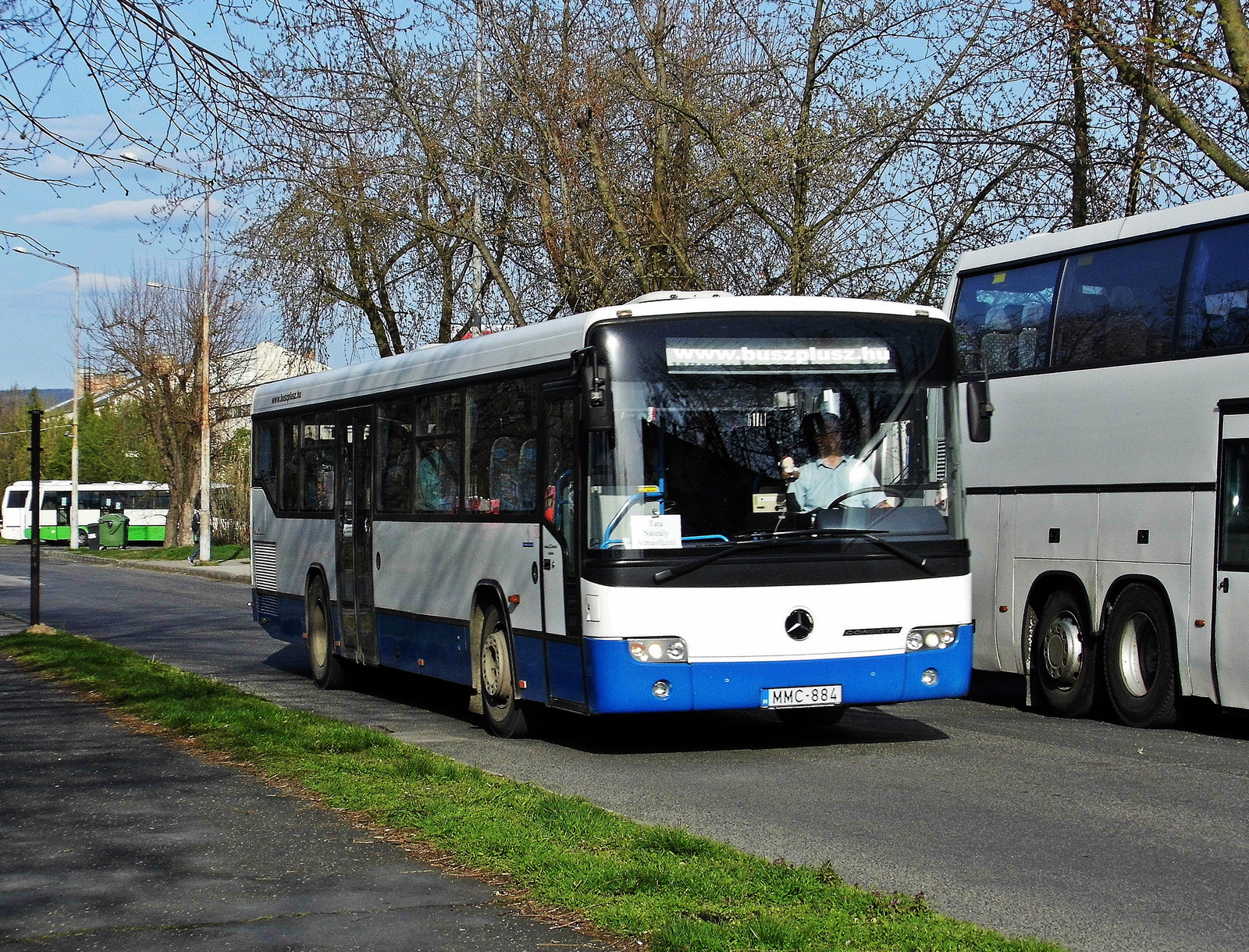 Mercedes-Benz Conecto (MMC-884)