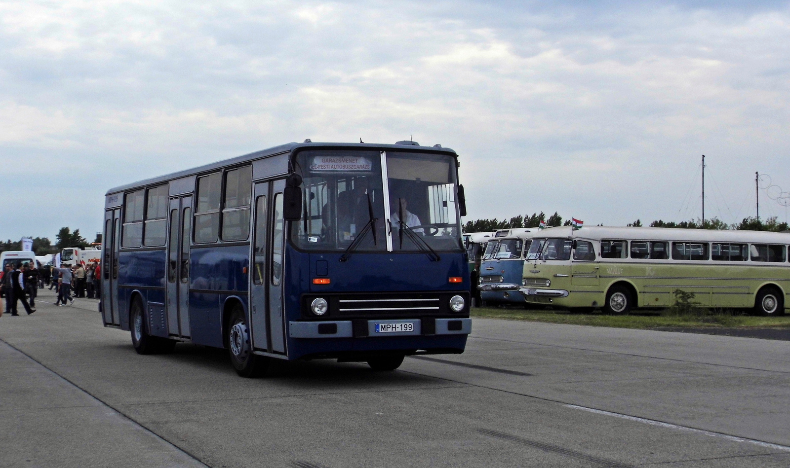 Ikarus 260.45 (MPH-199)