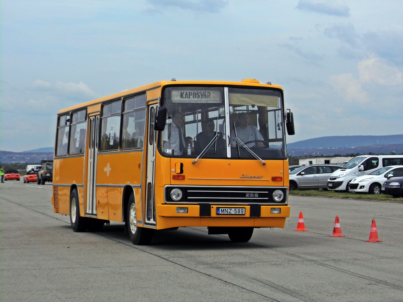 Ikarus 266.25 (MNZ-589)