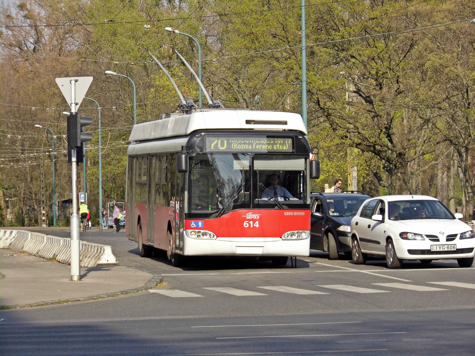 Ganz-Skoda-Solaris Trolino 12 (614)