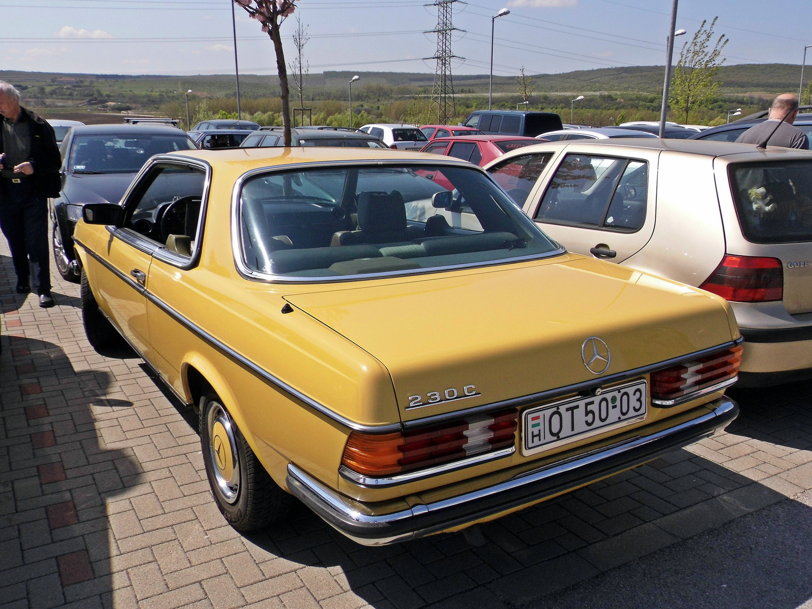 Mercedes-Benz 230C