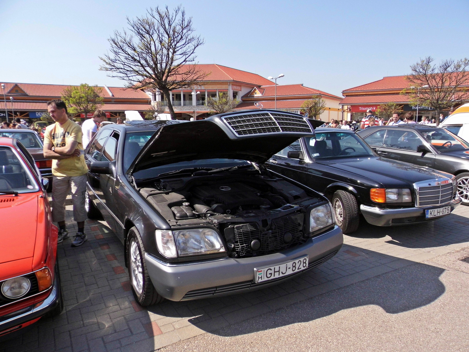 Mercedes-Benz S600