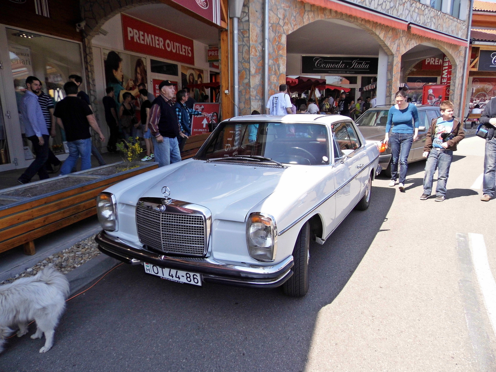 Mercedes-Benz W114