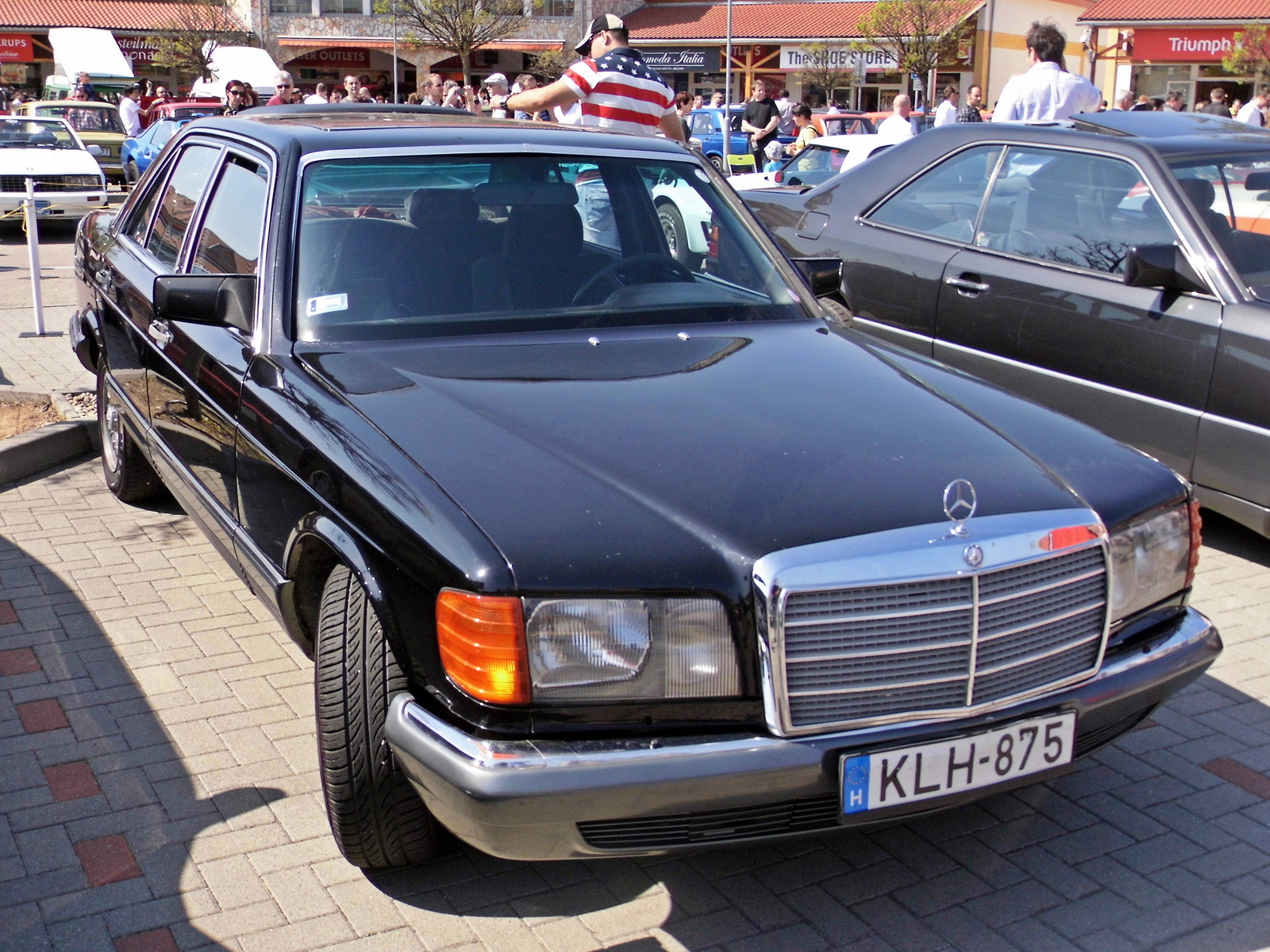 Mercedes-Benz W126