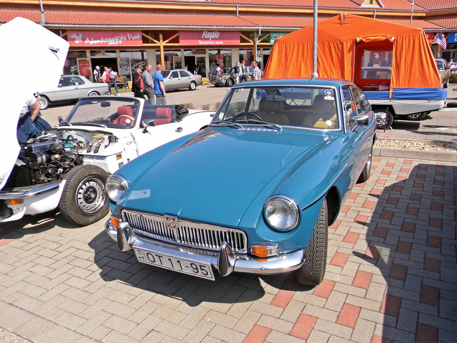 MGB GT