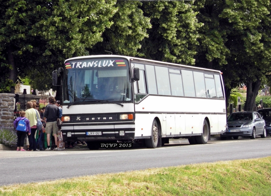 Setra S215 UL (LRY-061)