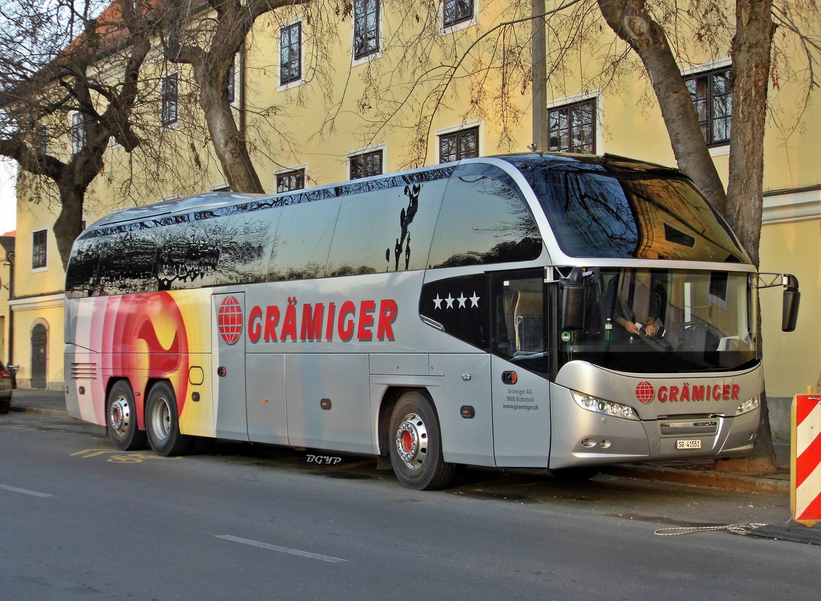 Neoplan Cityliner (SG-41551)