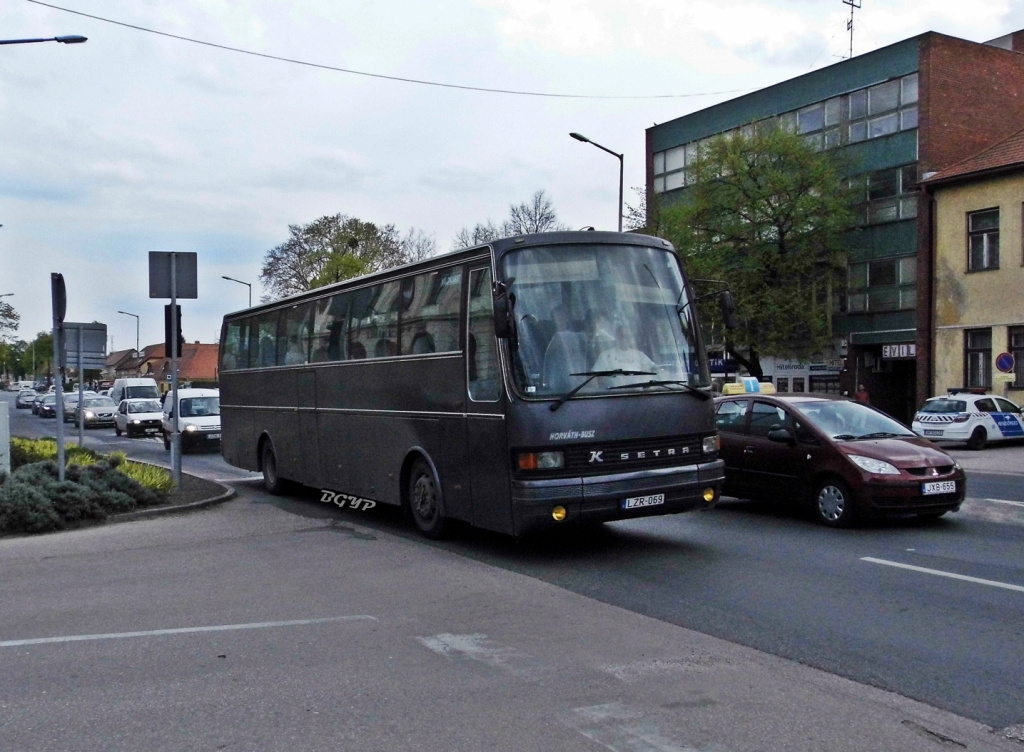 Setra S215 HD (LZR-069)