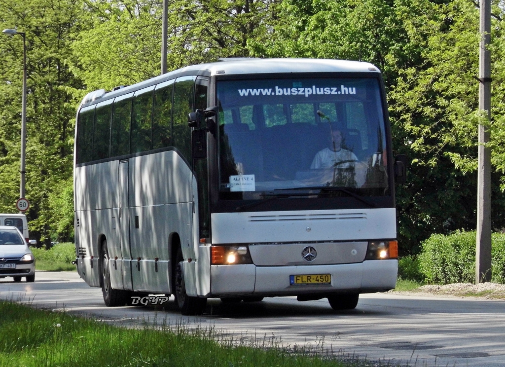 Mercedes-Benz O404 (FLR-450)