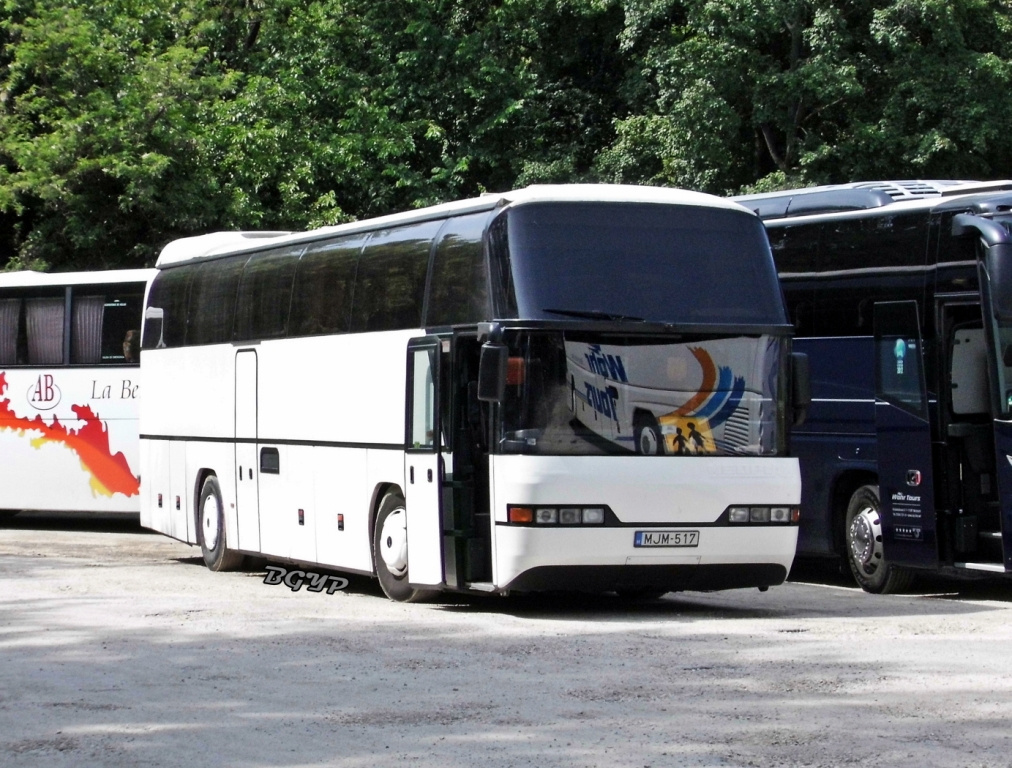 Neoplan Cityliner (MJM-517)