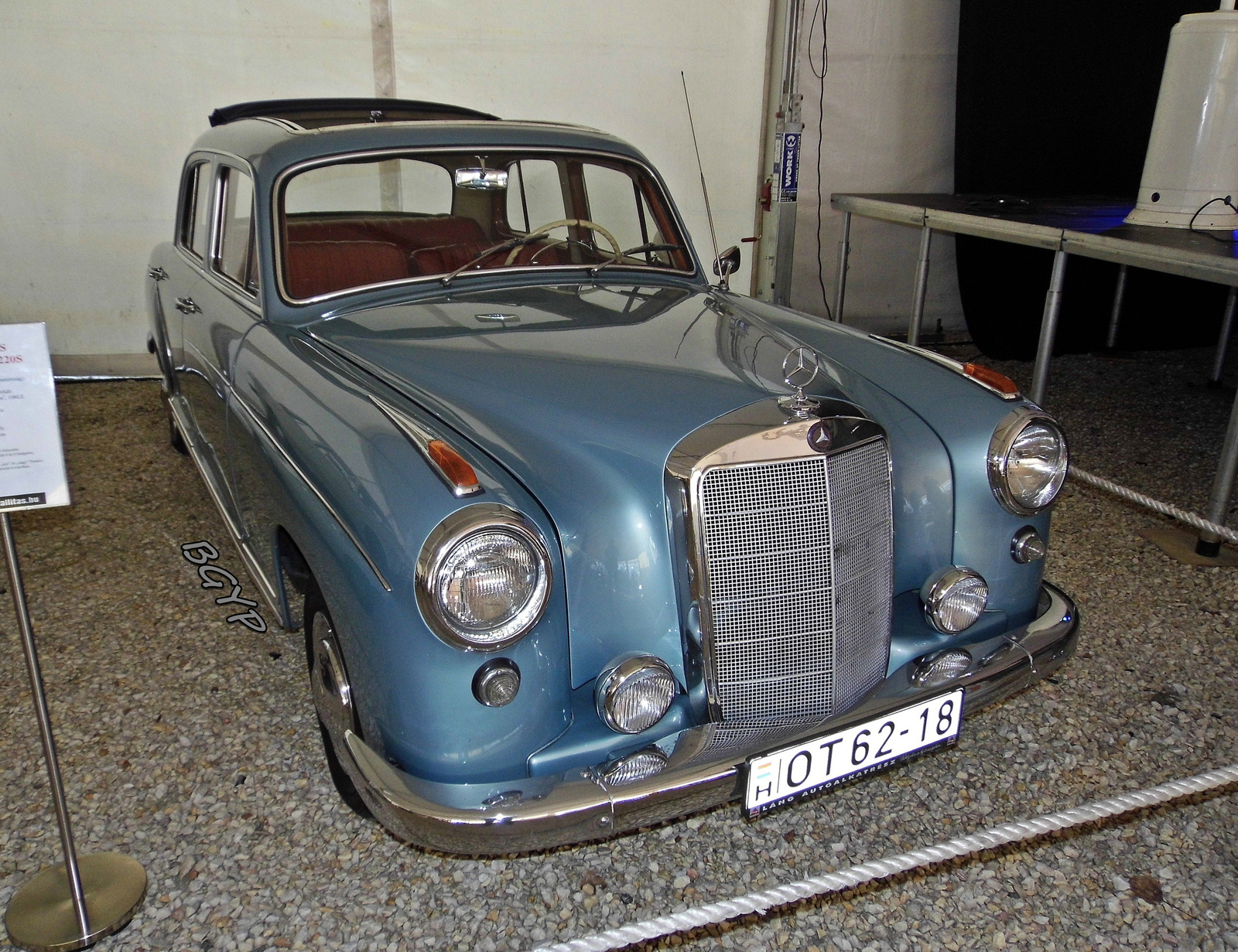 Mercedes-Benz W180