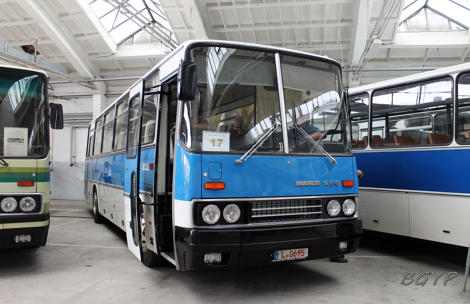 Ikarus 256.50 (L-0695)