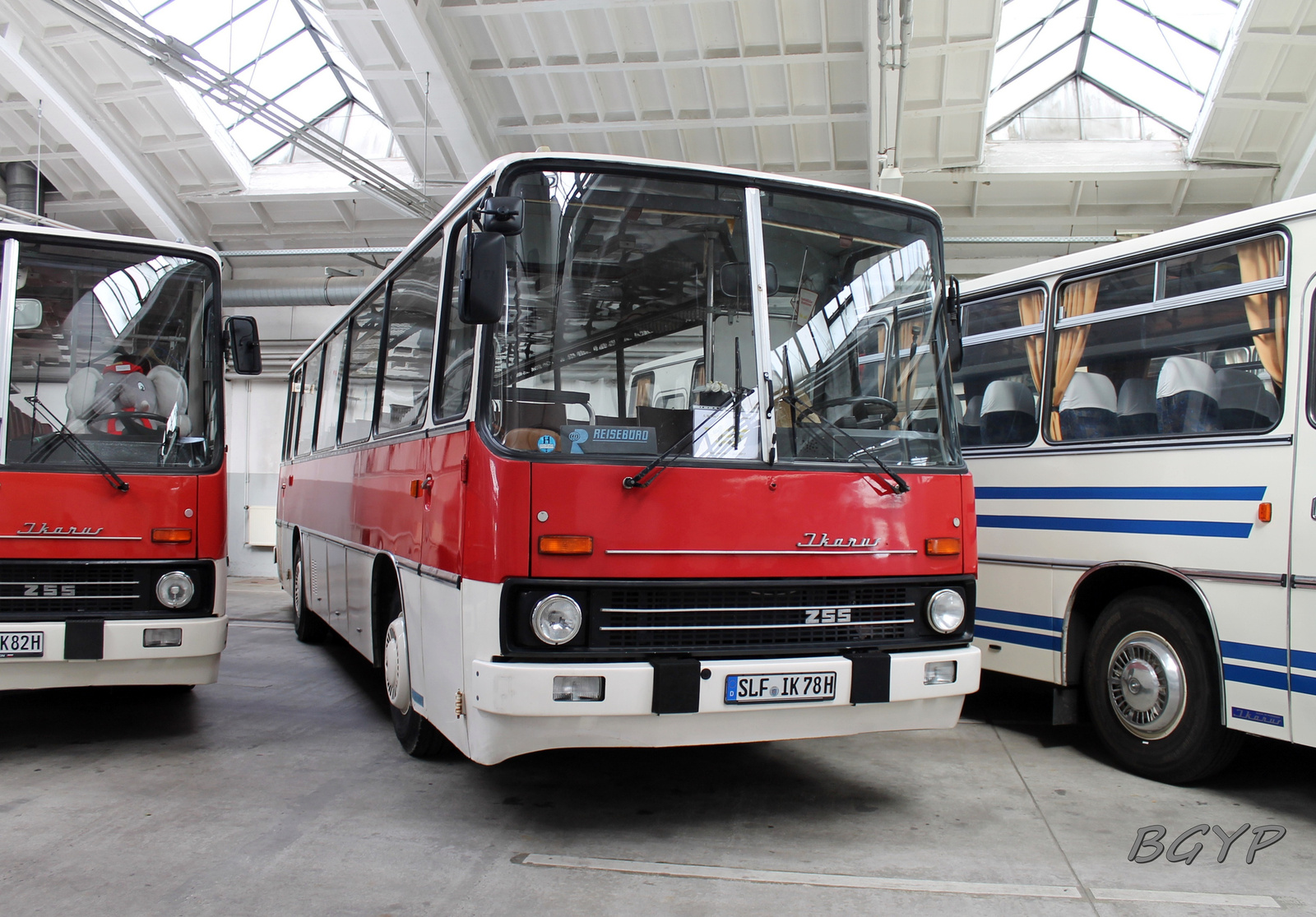 Ikarus 255.72 (SLF-IK 78H)