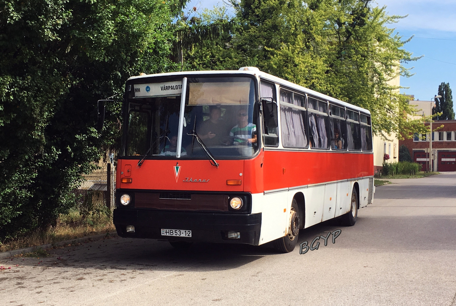 Ikarus 256 (HB 53-12)