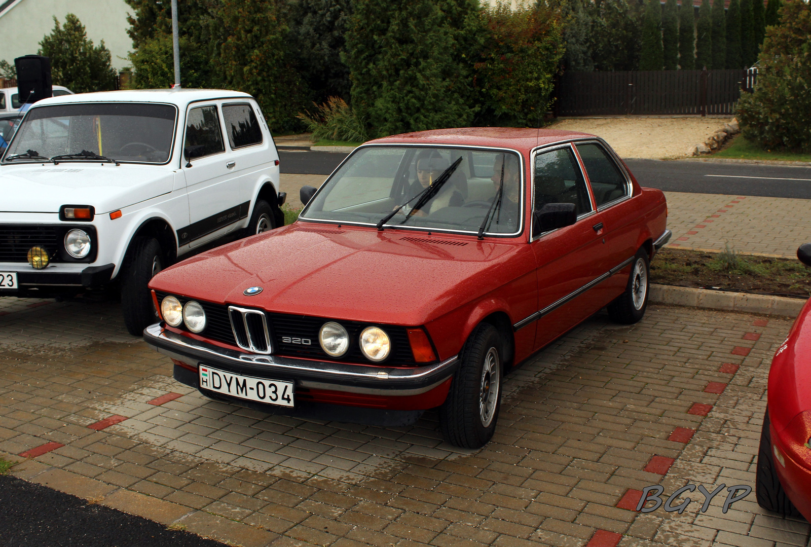 BMW 320