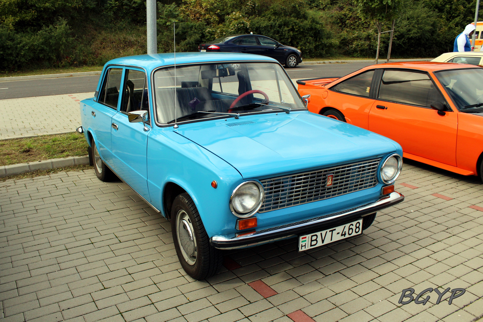 Lada 21011