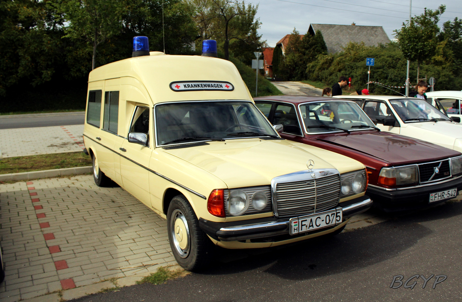 Mercedes-Benz W123