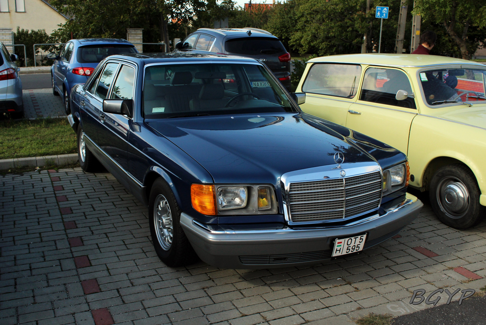 Mercedes-BEnz W126