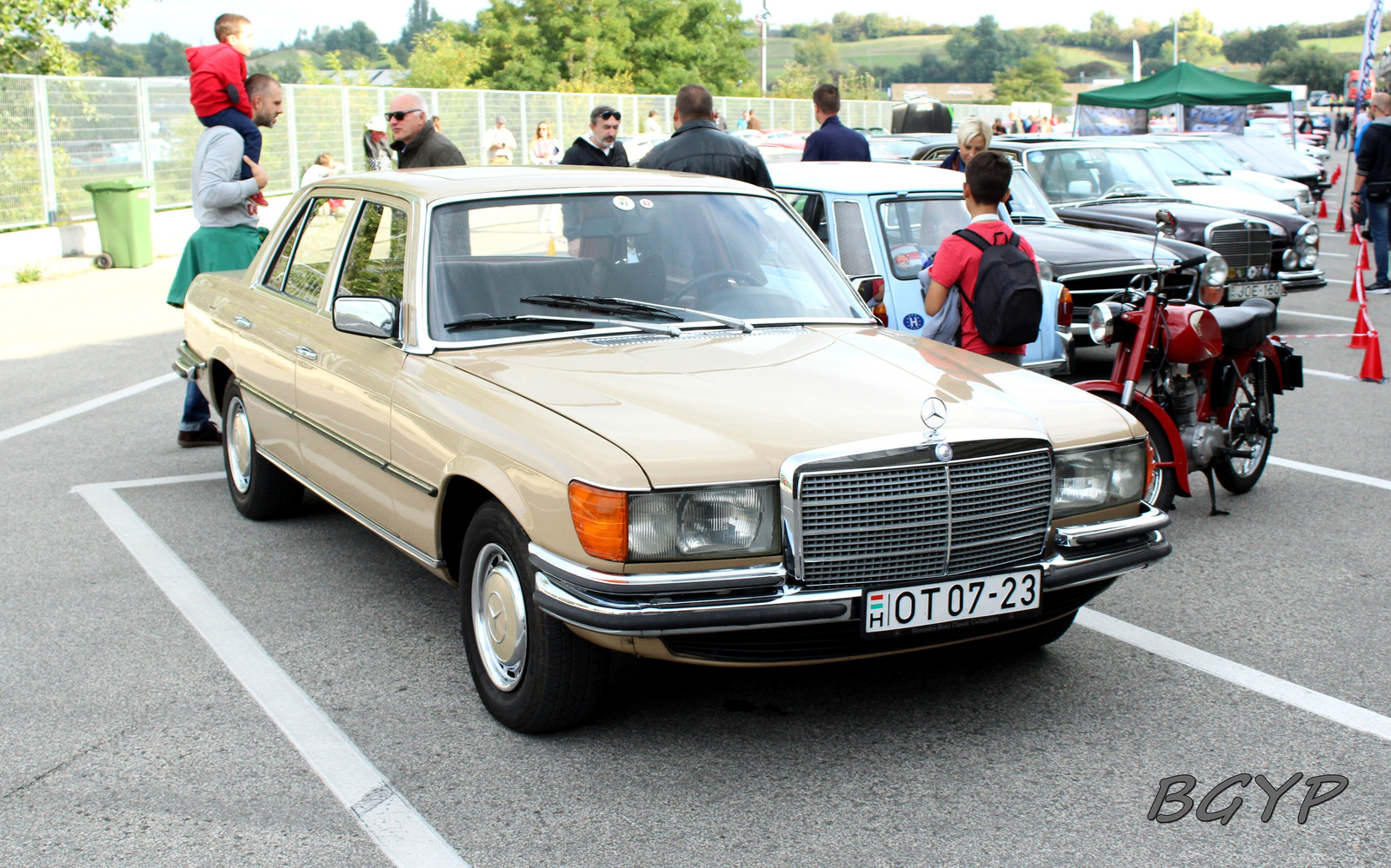 Mercedes-Benz W116