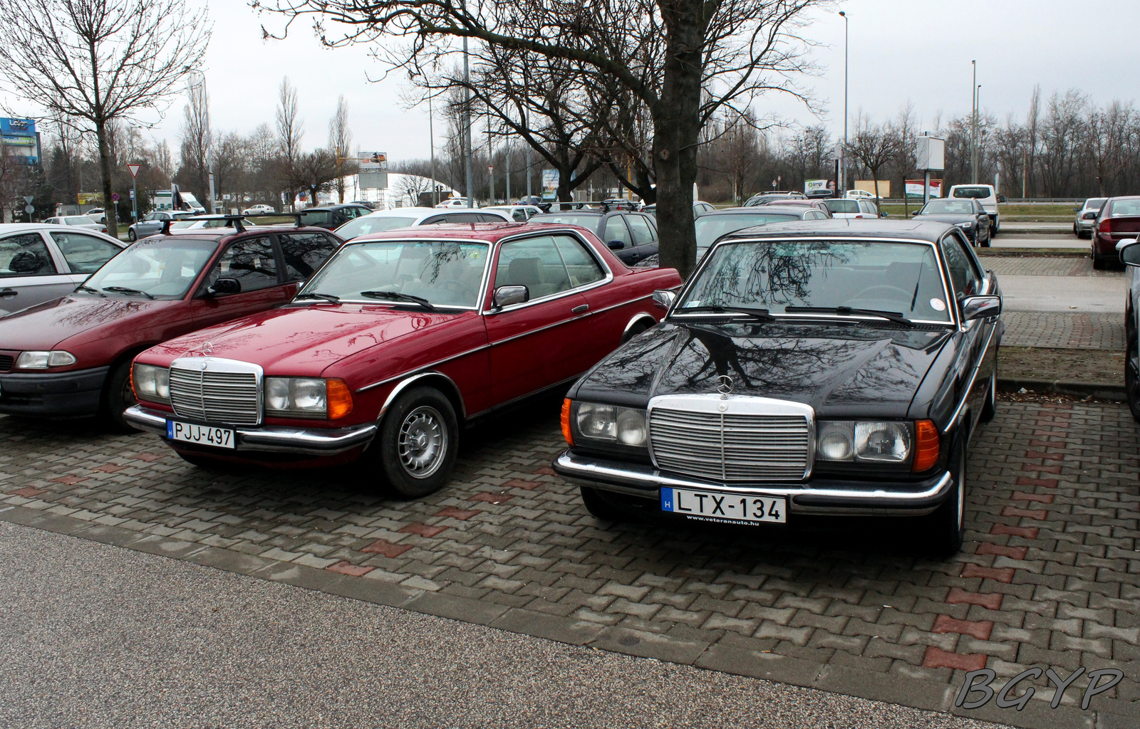 Mercedes-Benz 230CE