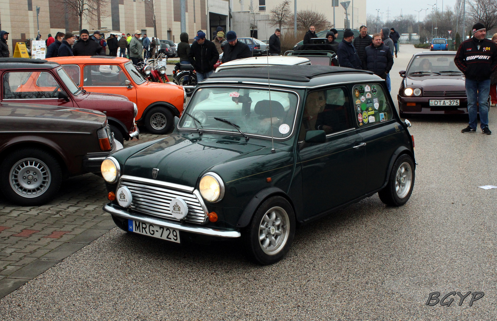 Mini