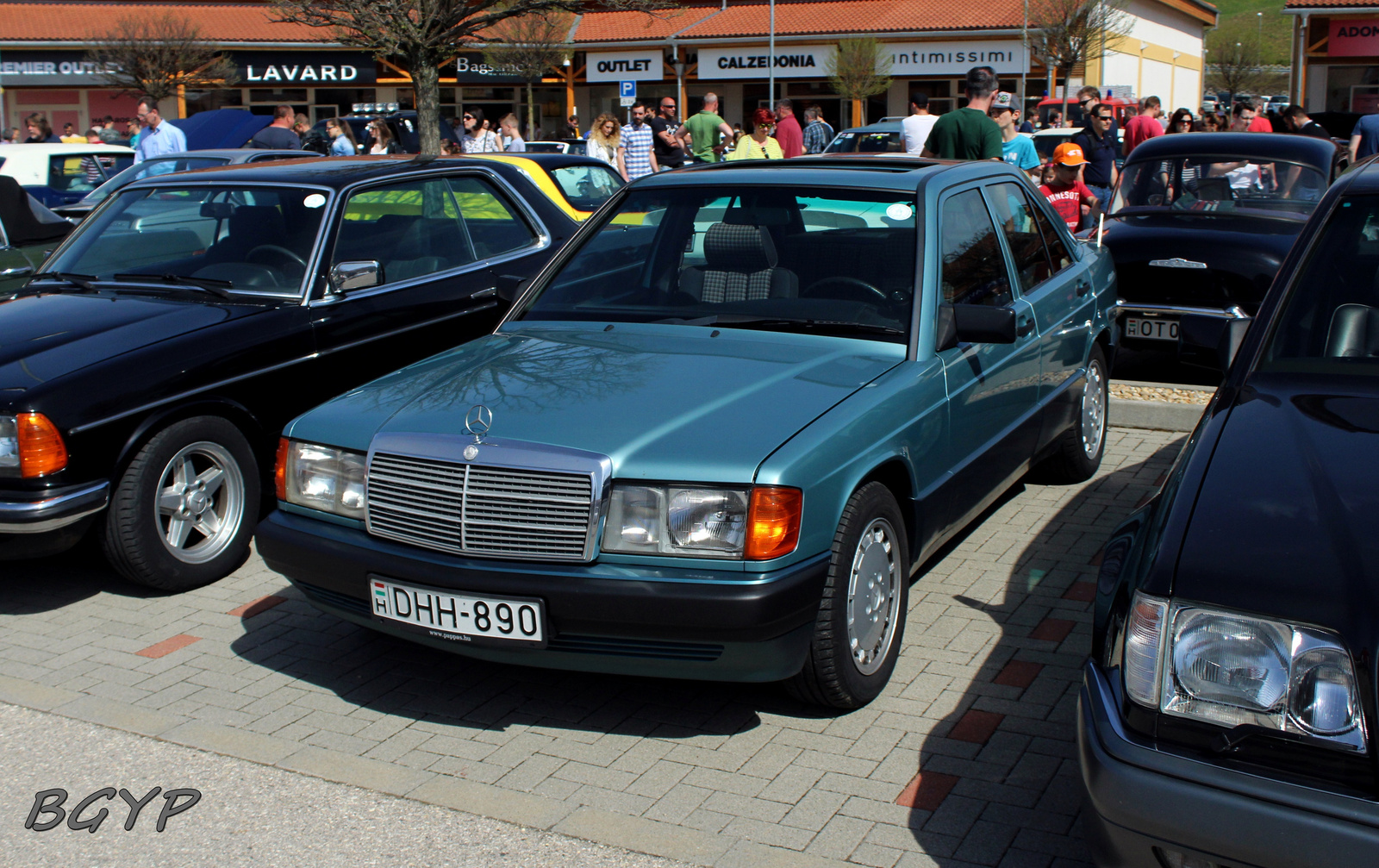 Mercedes-Benz 190