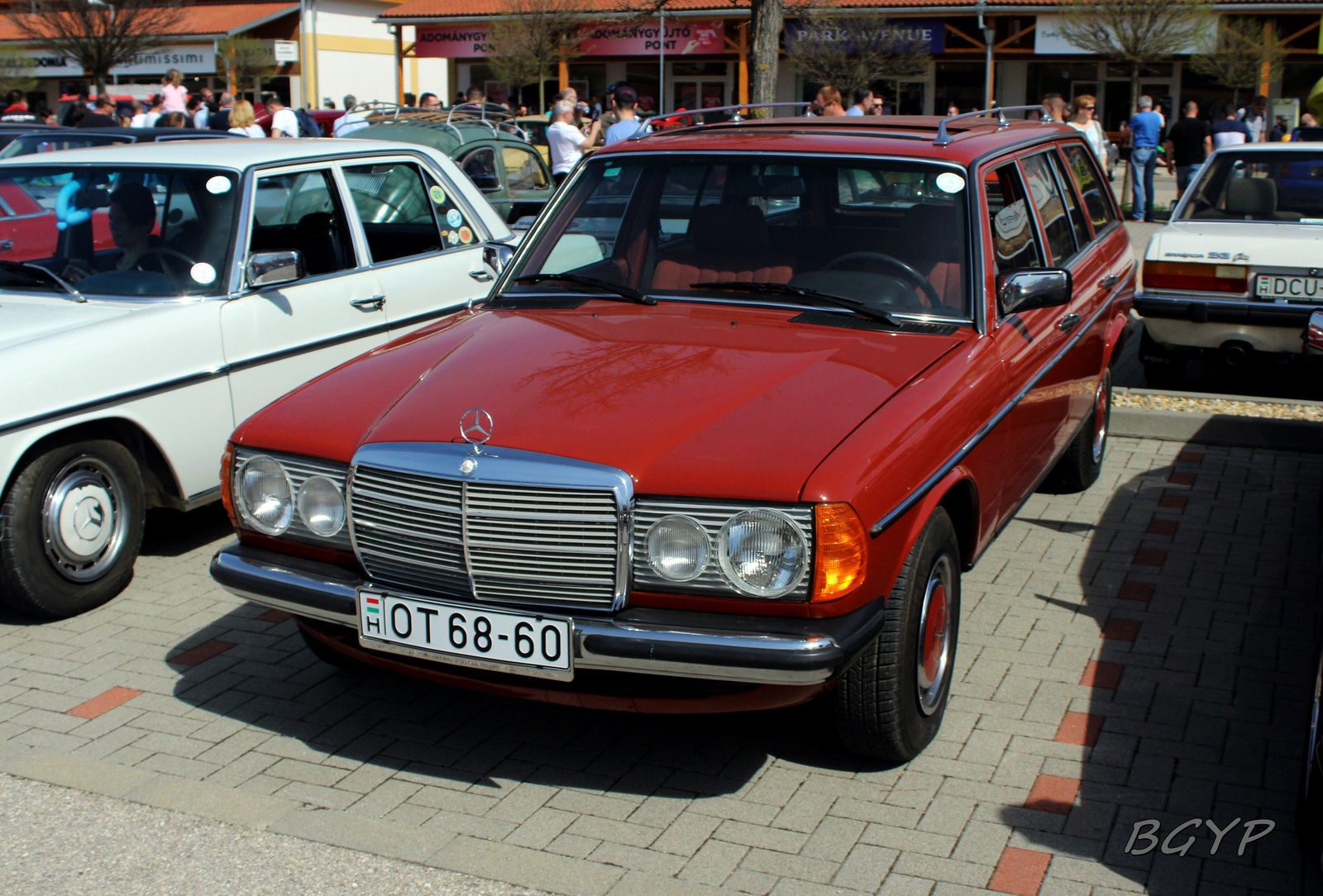 Mercedes-Benz W123