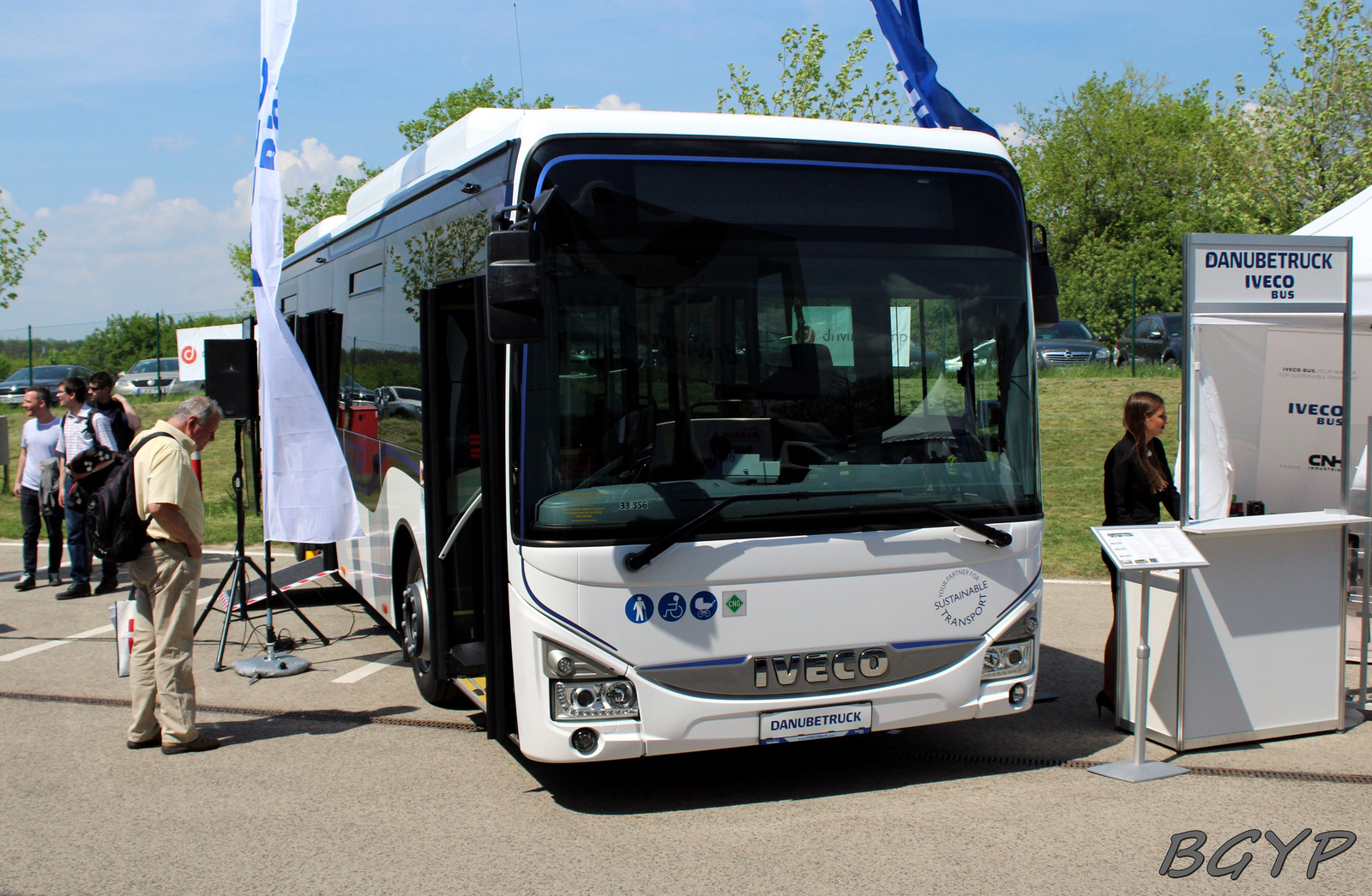 Iveco Crossway LE (5E9 6120)