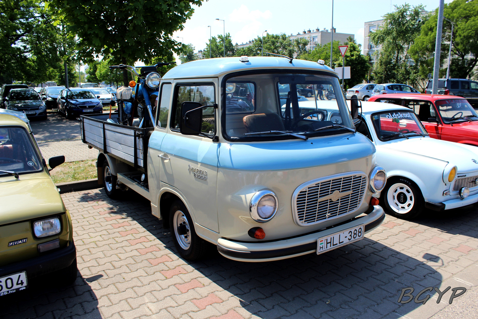 Barkas B1000