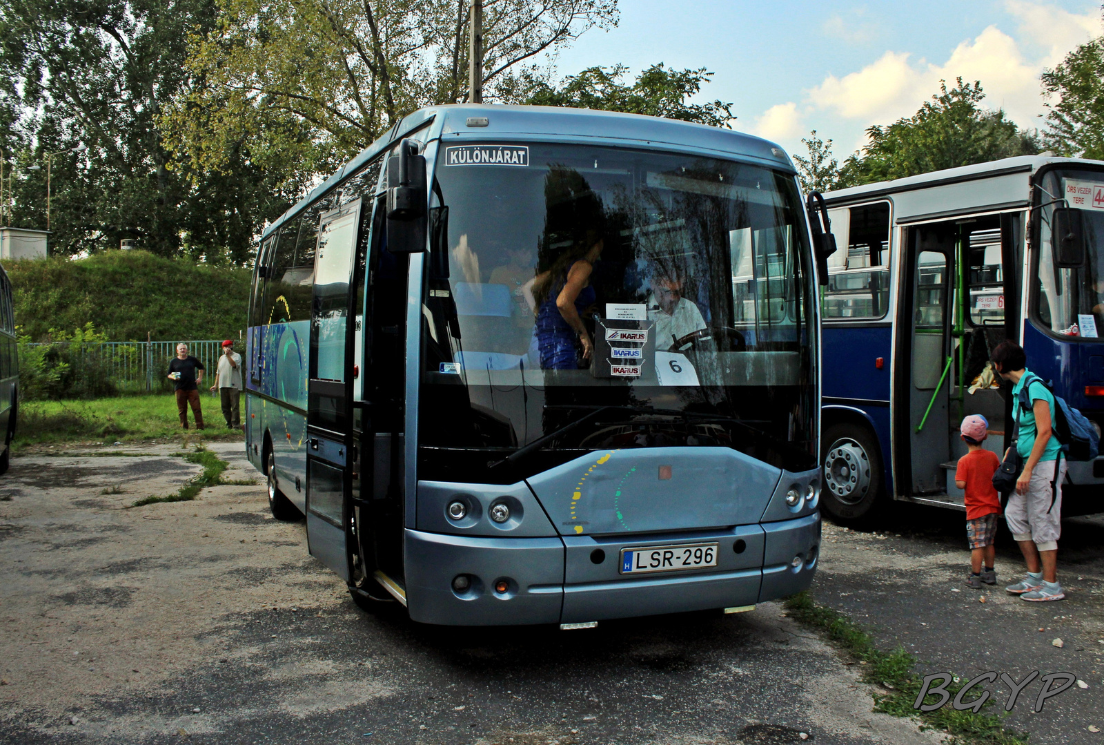 Ikarus E13 (LSR-296)