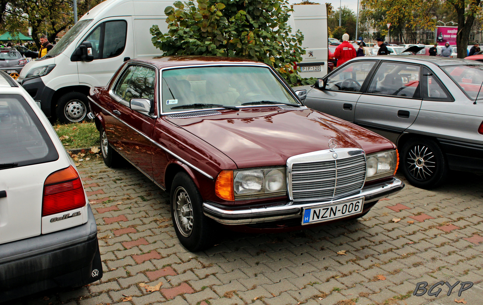 Mercedes-Benz C123