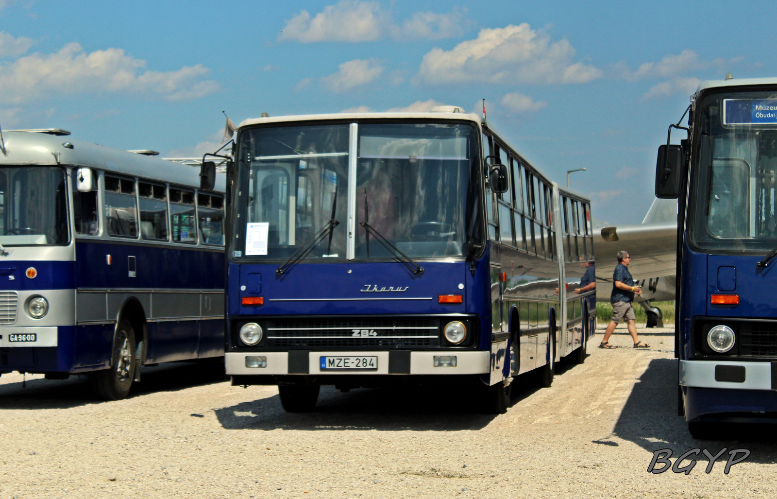 Ikarus 284.00 (MZE-284)