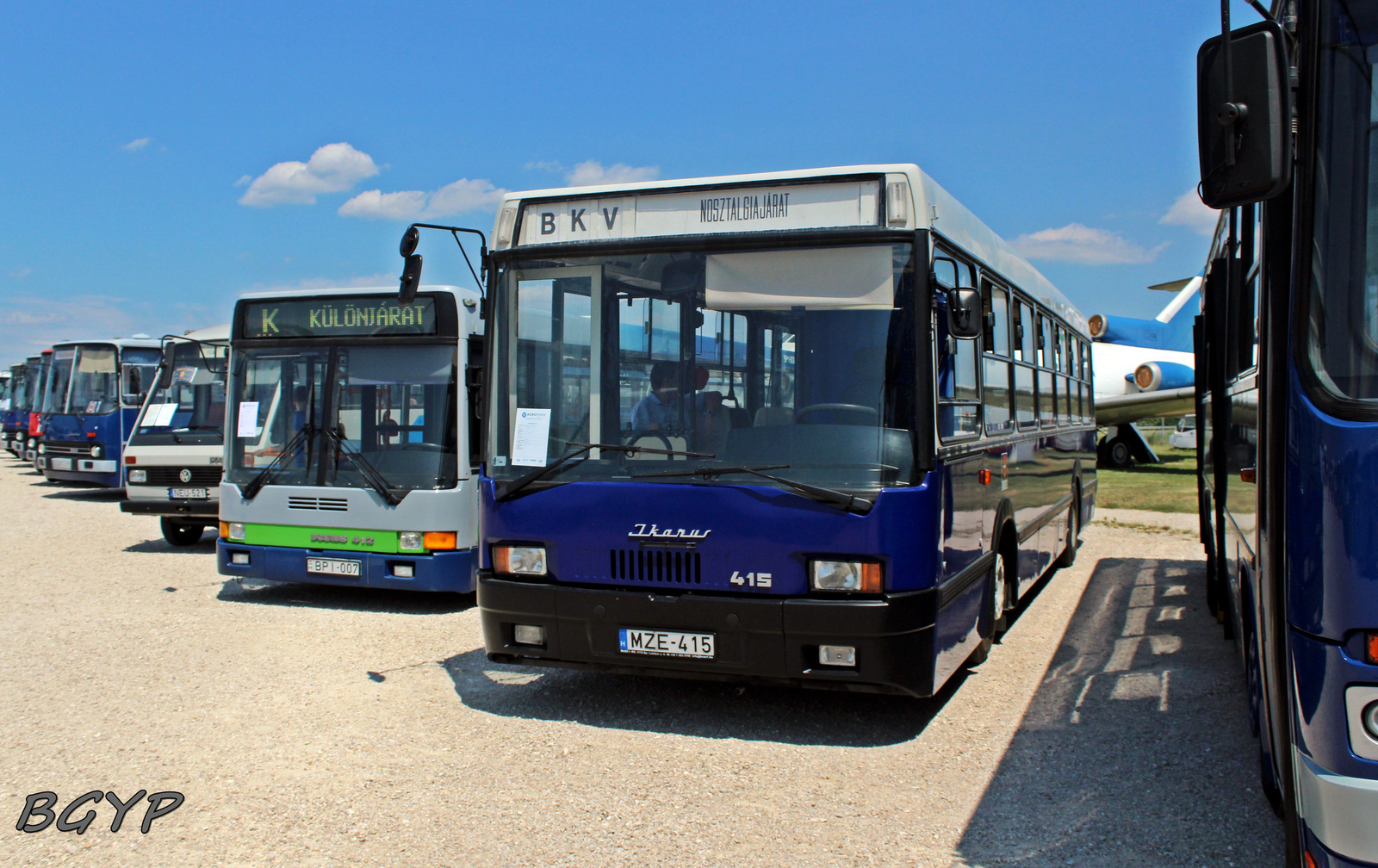 Ikarus 415.04 (MZE-415)