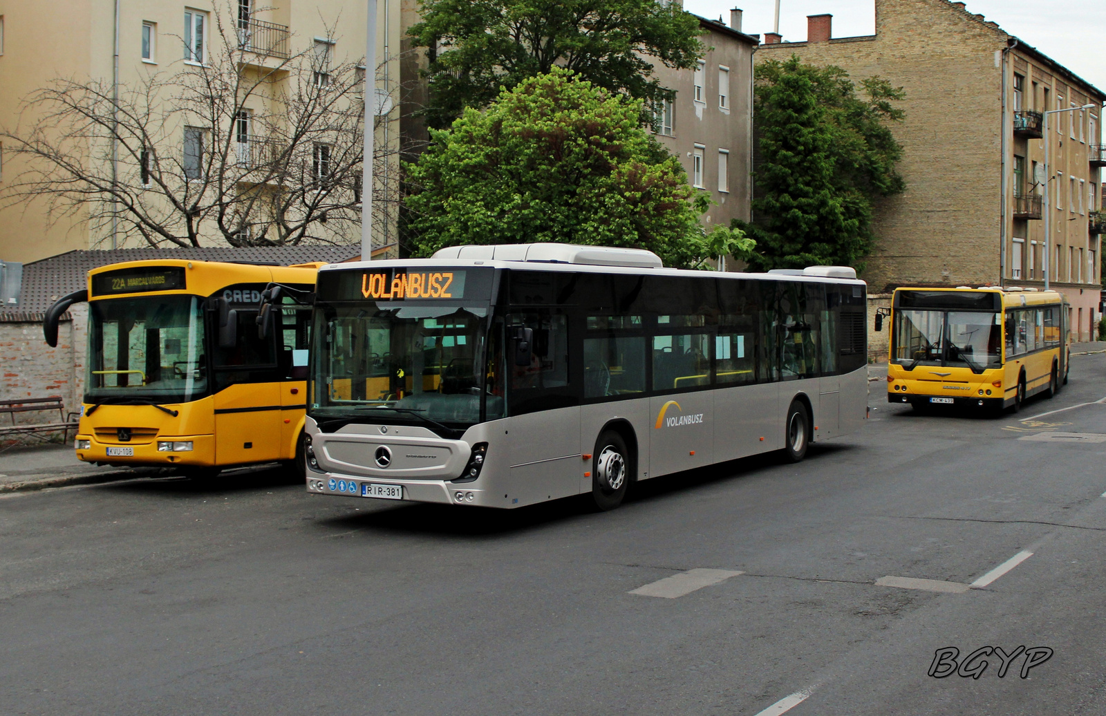 Mercedes-Benz Conecto (RIR-381)