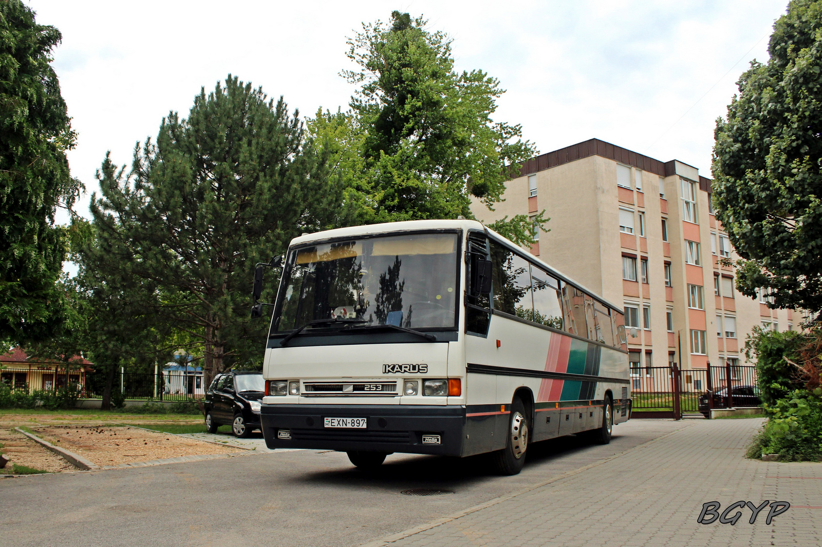 Ikarus 253.52 (EXN-897)