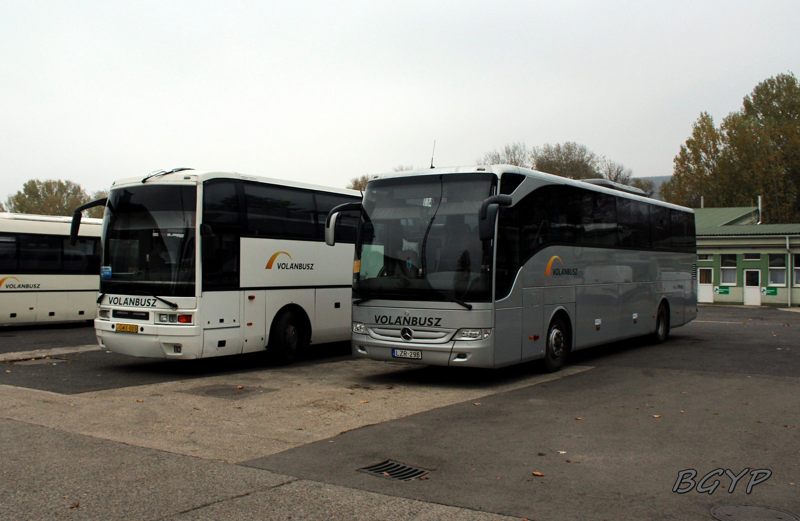 Mercedes-Benz Tourismo (LZR-296)