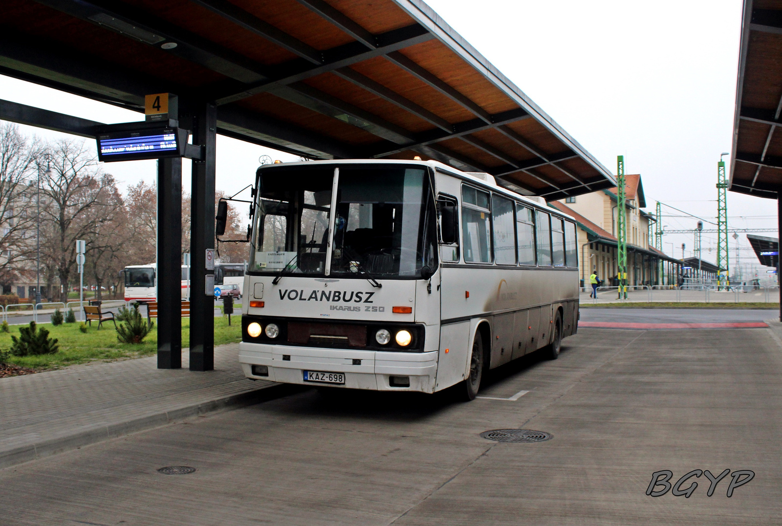 Ikarus 250.68 (KAZ-698)