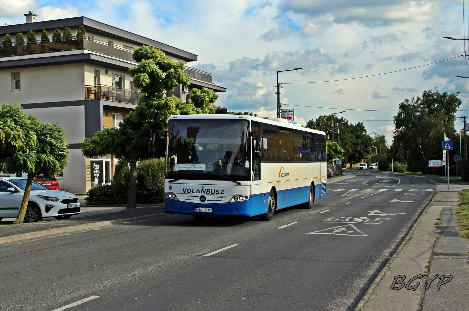 Mercedes-Benz Intouro (NAJ-237)