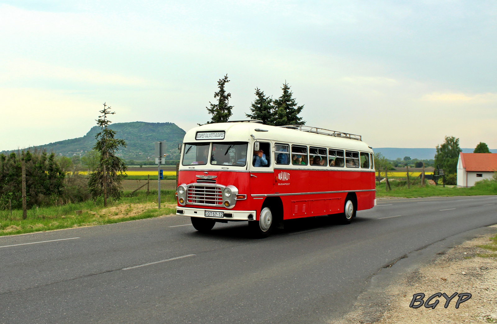 Ikarus 311.24 (OT 57-12)