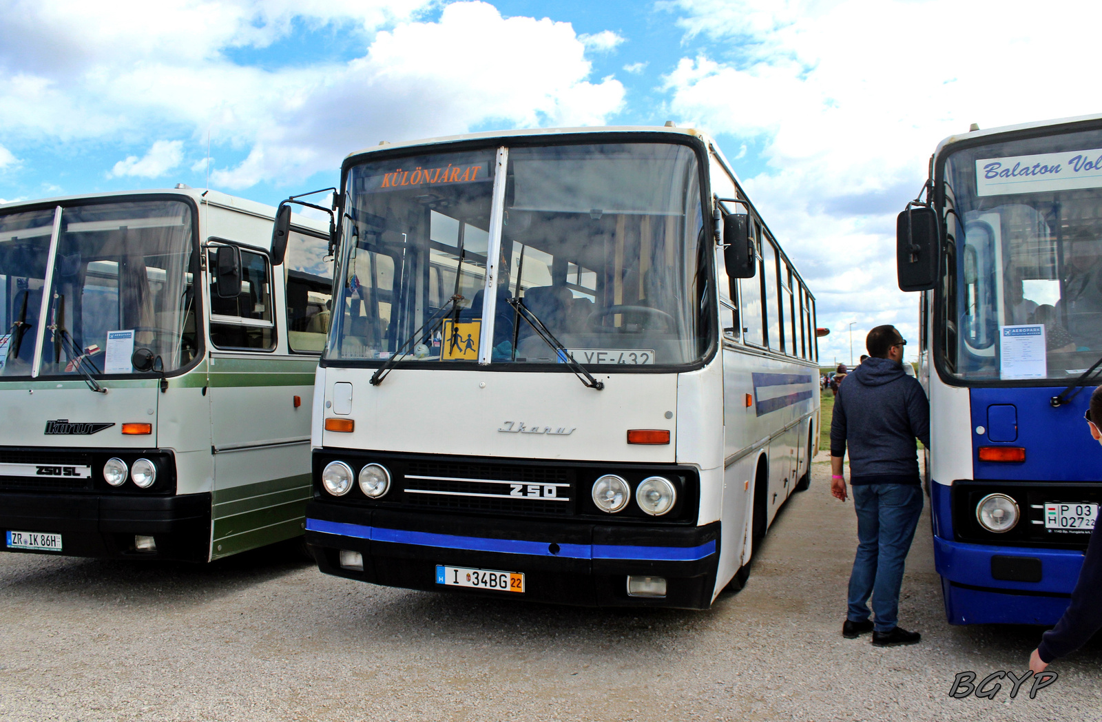 Ikarus 250.59 (LYE-432)