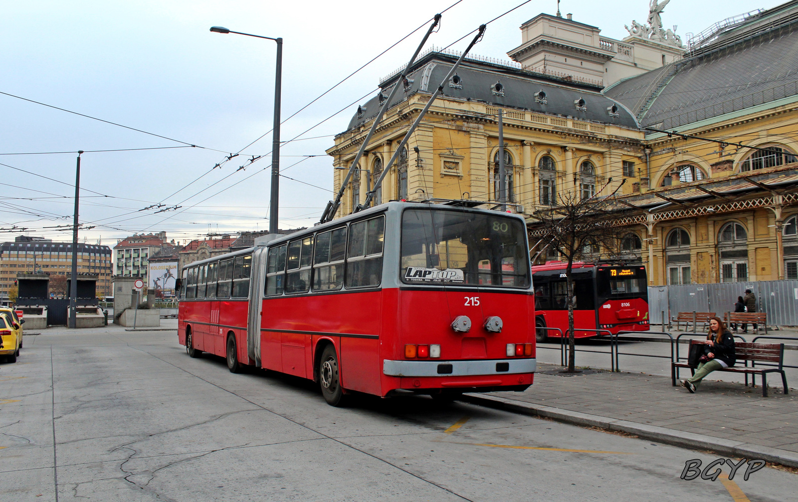 Ikarus 280.94T (215)