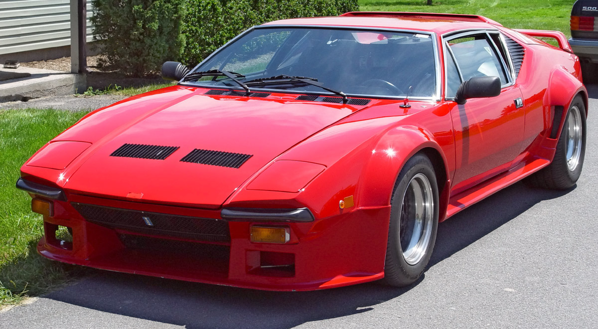 DeTomaso-Pantera-Red-Front-Angle-st