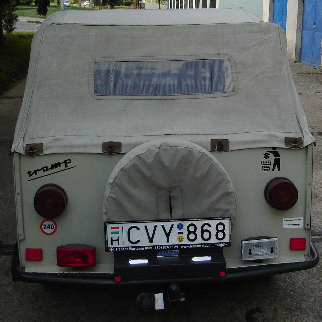 Tetővel nem is Trabant