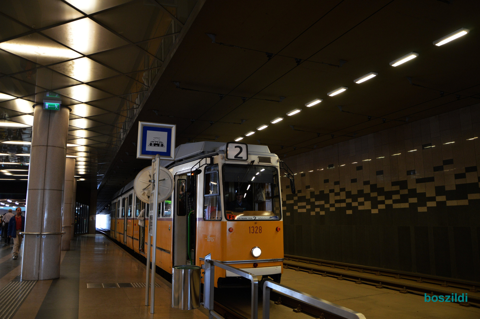 DSC 8534 Fővám tér