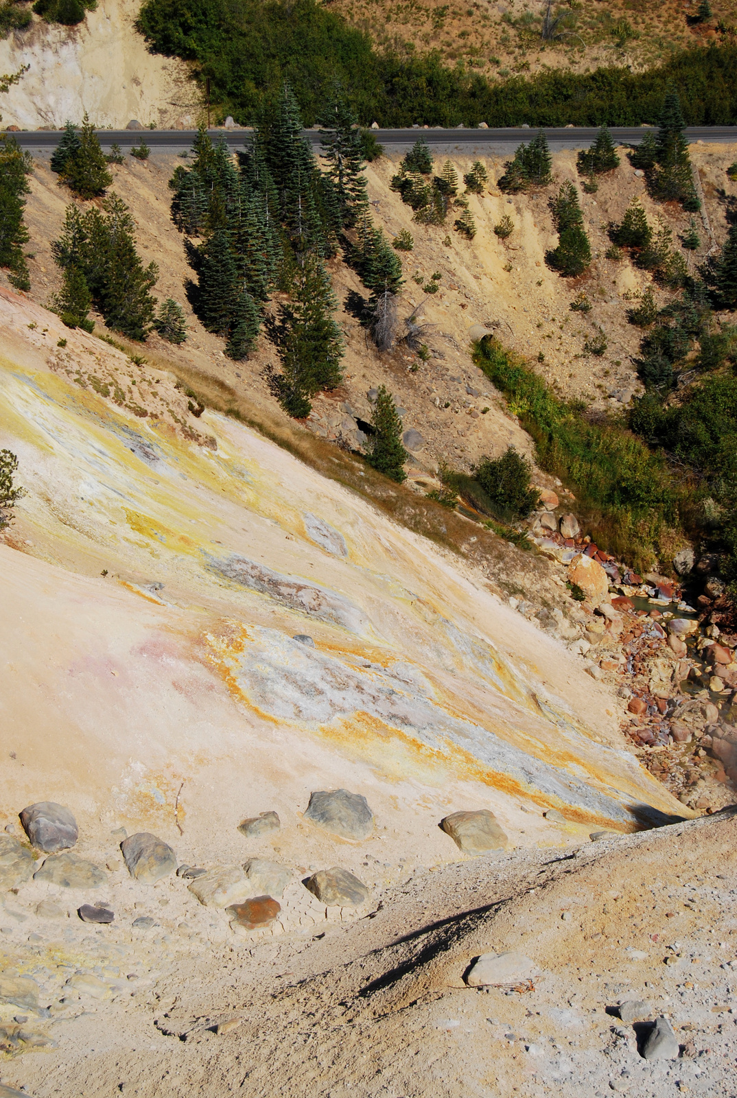 US12 0918 065 Sulphur Works, Lassen NP, CA