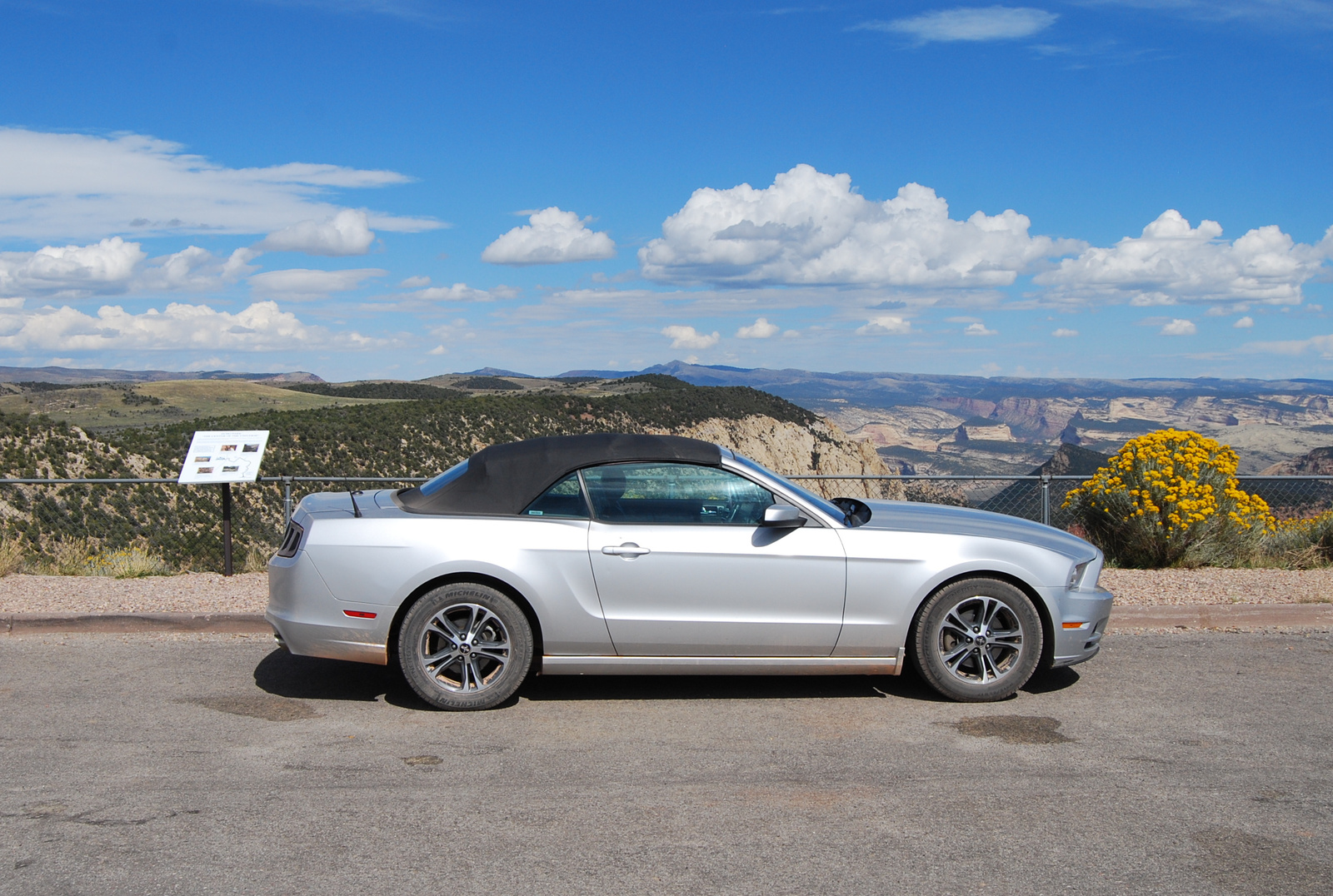 US14 0919 057 Echo Park Road, Dinosaur NM, CO